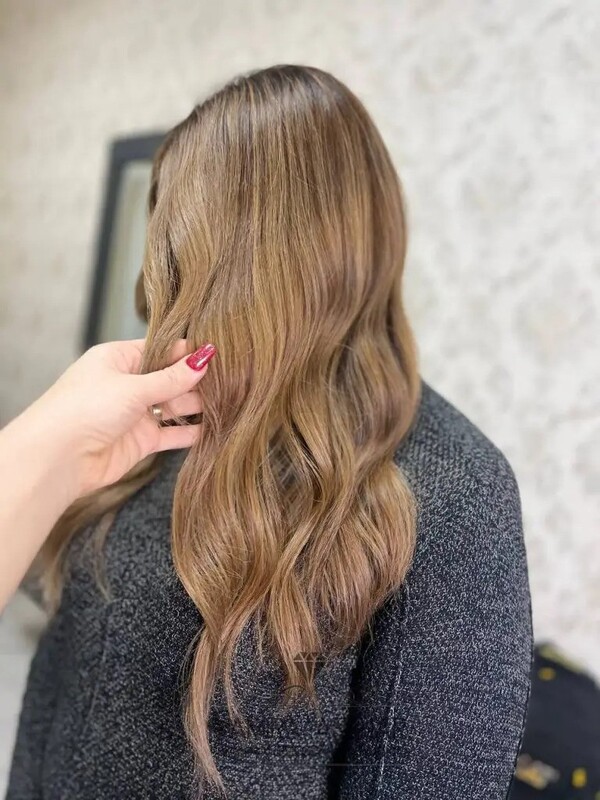 چگونه بهترین رنگ مو برای پوست‌های روشن انتخاب کنیم؟